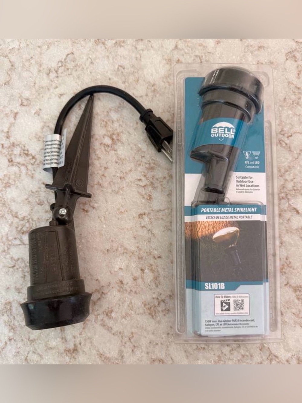 Set of 2 Bell Outdoor portable metal spike landscape lights, Model SL101B